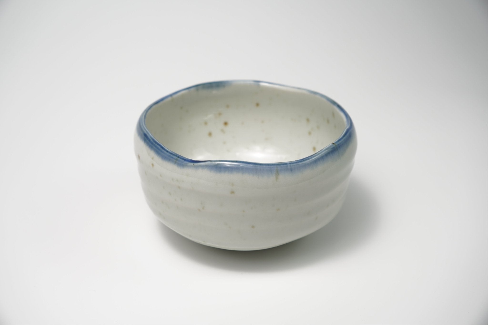 Large Cream and Blue Chawan — Traditional Matcha Tea Bowl - Yamada Chaya