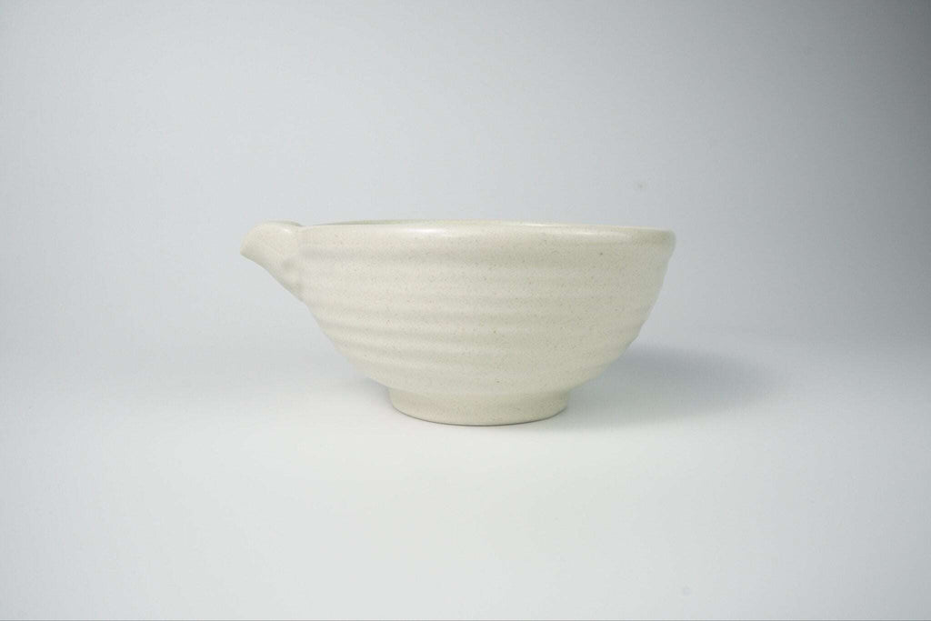 Large Spouted Tea Bowl — Classic Cream Yamada Chaya