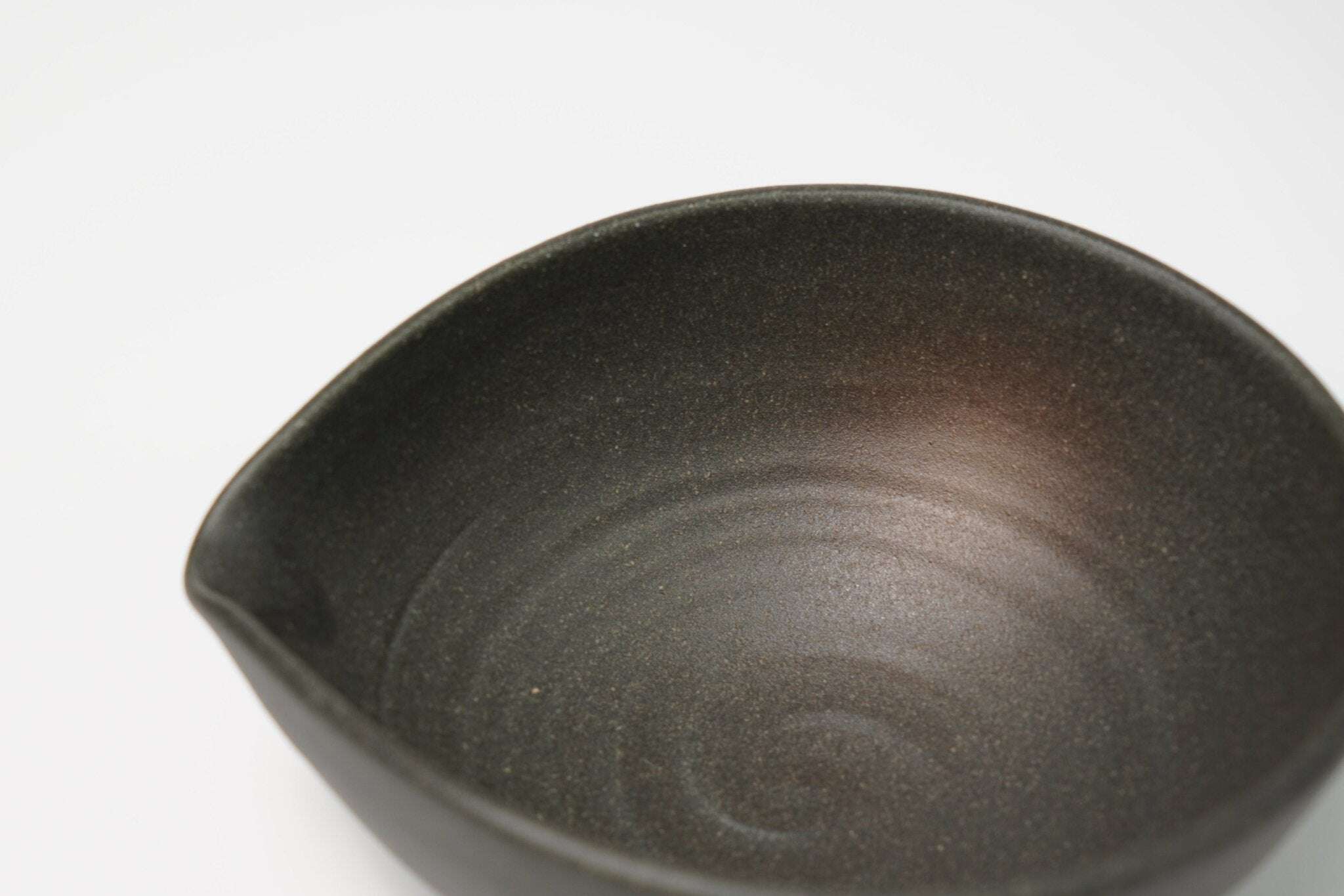 Mini Spouted Tea Bowl — Dark Grey & Bronze Matte - Yamada Chaya