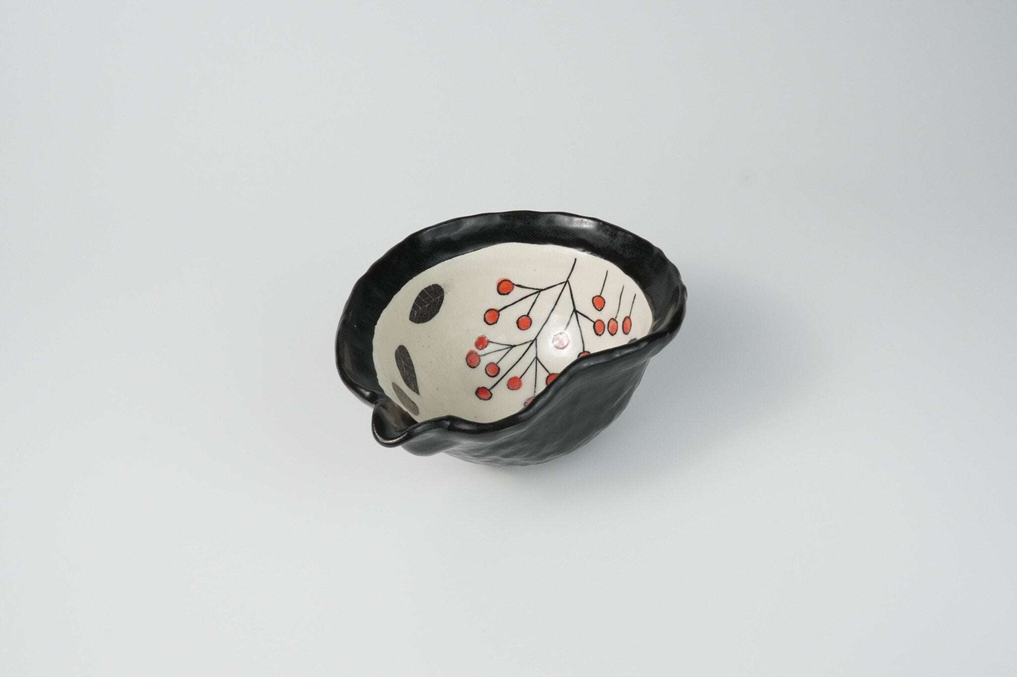Oribe Katakuchi Bowl with Hand Painted Leaf & Berry Design — Matcha Tea Bowl Yamada Chaya