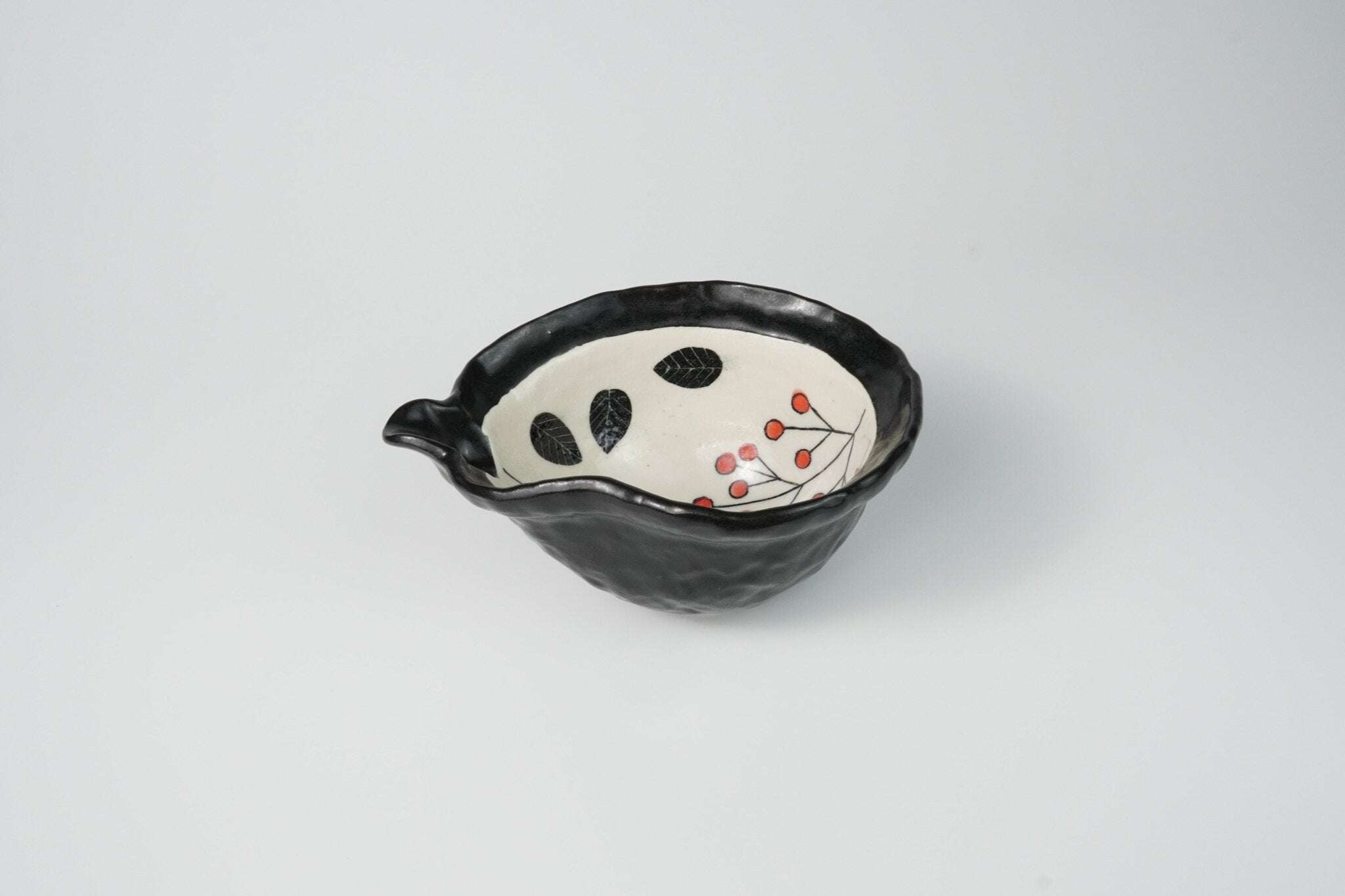 Oribe Katakuchi Bowl with Hand Painted Leaf & Berry Design — Matcha Tea Bowl Yamada Chaya